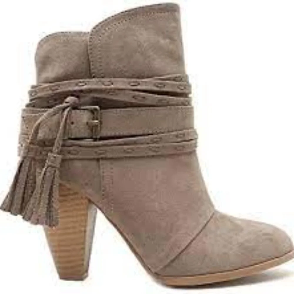 Qupid Raelynn 32 Taupe Strappy Buckle Chunky Stacked Heeled Booties 6